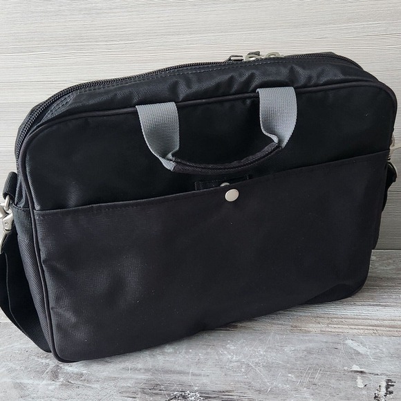 OGIO Tek Spec 03506 Briefcase Messenger Bag Laptop Padded Bottom Black Strap - Picture 3 of 16